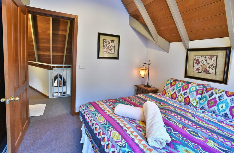 Bedroom 3, Bollygums, Snowy River