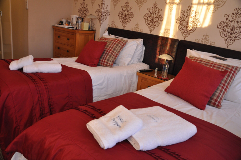 Bedroom 3, Hotel Peppers, Torbay