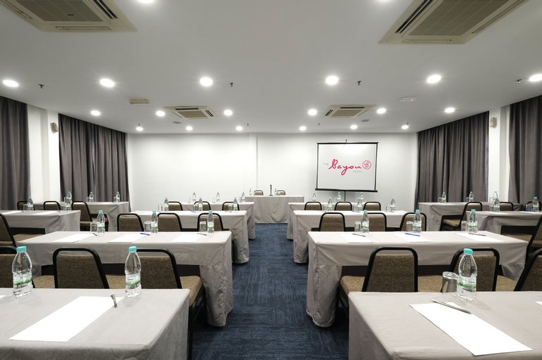 Business Facilities 17