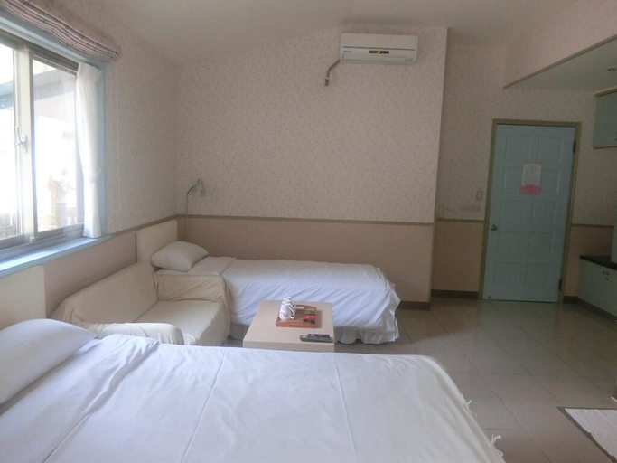Bedroom 2, Nanbali B&B, Taitung