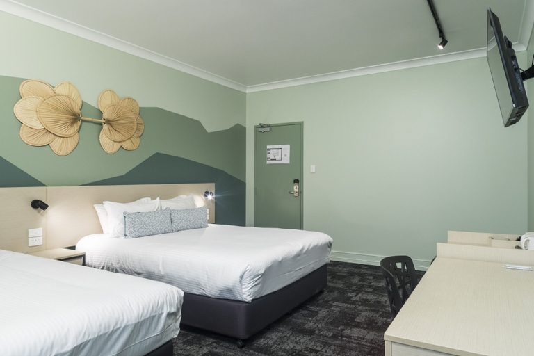 Bedroom 3, Nightcap at Atherton Hotel, Atherton