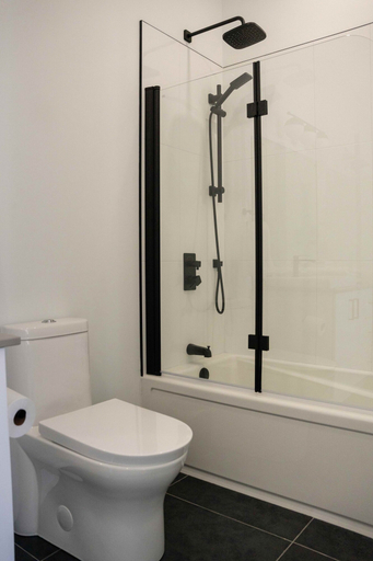 Bathroom 4, Maison Rasco by Luxury In Transit, Montréal