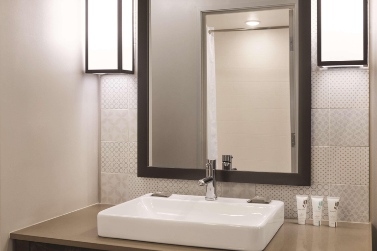 Bathroom 4, Country Inn & Suites by Radisson Sevierville-Kodak, Sevier