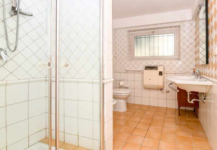Bathroom 3, Desenzanoloft – Palm Garda Beach, Brescia