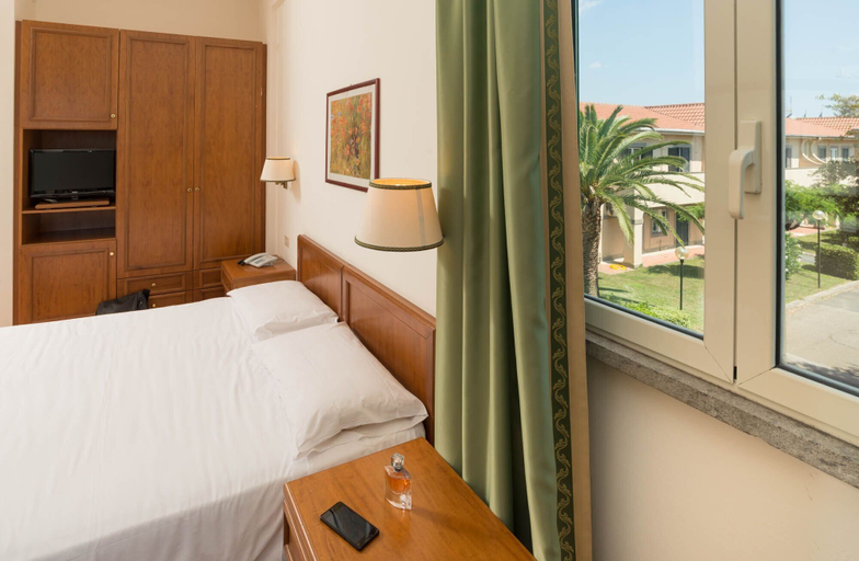 Bedroom 4, Hotel Baia Del Sole, Roma