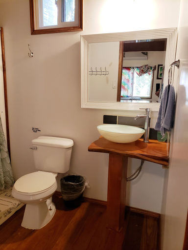 Bathroom 4, The Cabins at Monkey Fall