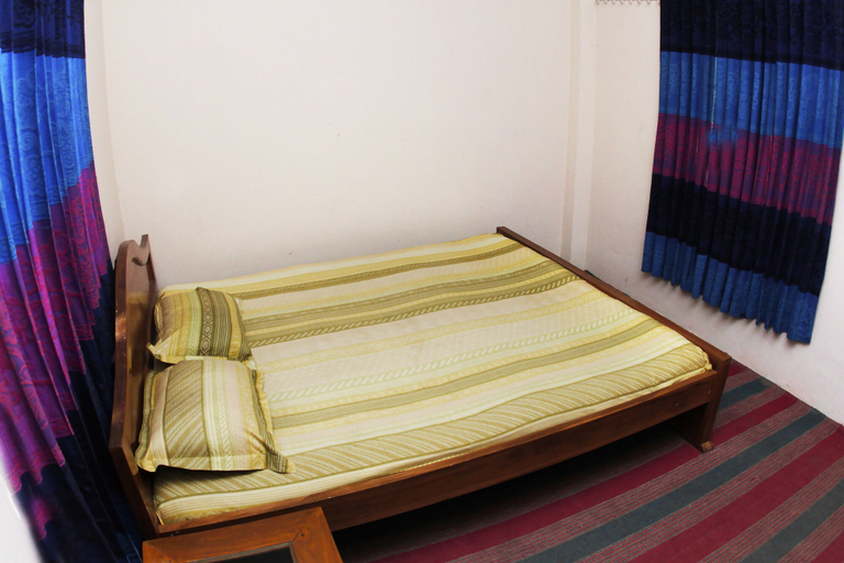 Bedroom 4, Himachol Tourist Lodge, Moulvibazar