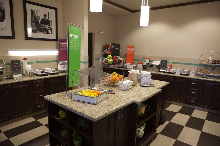 Food & Drinks 5, Hampton Inn Colby, Thomas