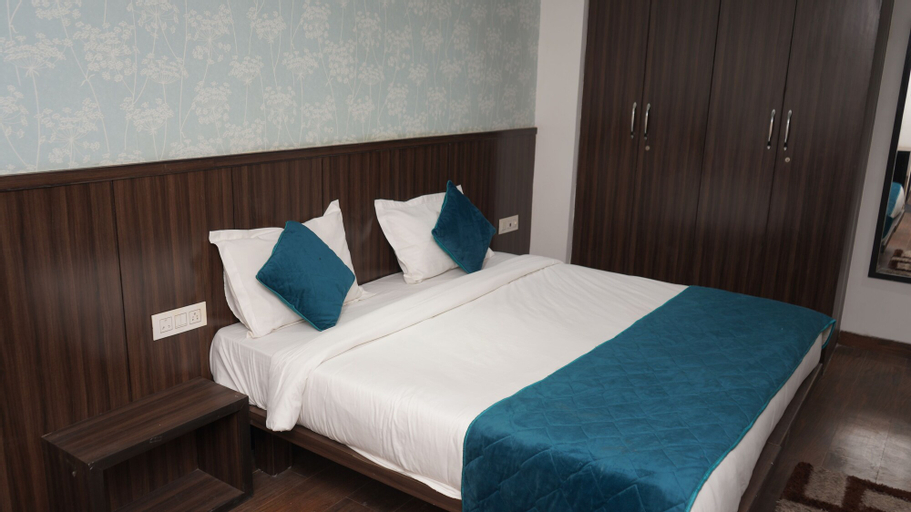 Bedroom 5, Qotel Hotel Rajouri Garden, West