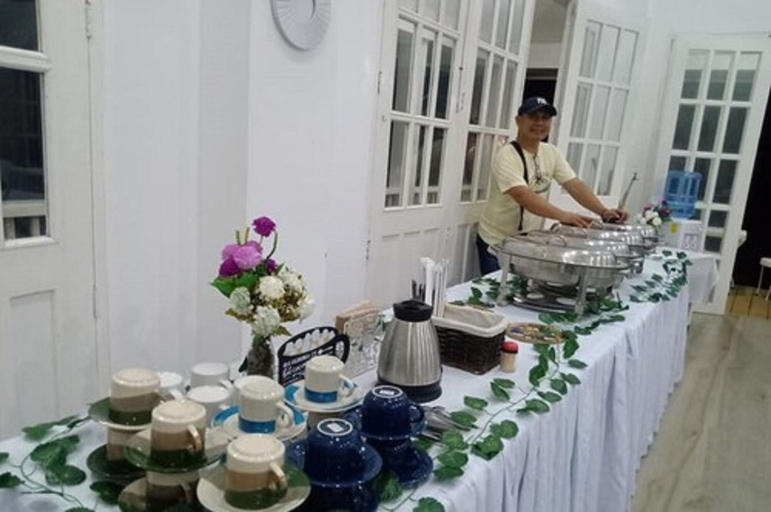 Food & Drinks 5, Kehalani Beach Resort by Cocotel, Perez