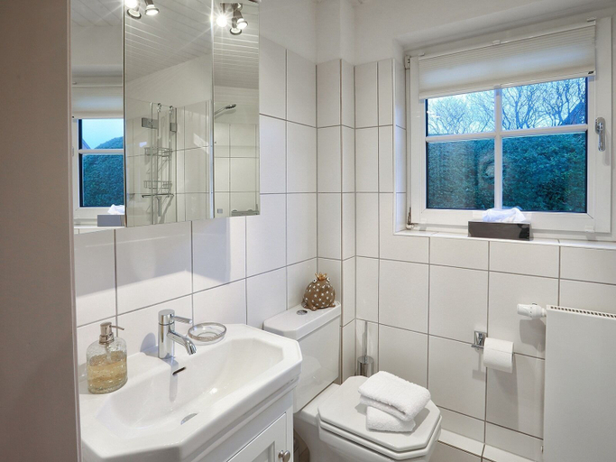 Bathroom 4, Ferienwohnung Rosen/horstweg 5, Nordfriesland