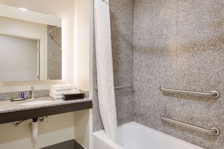 Bathroom 4, Sleep Inn & Suites North Mobile Saraland, Mobile