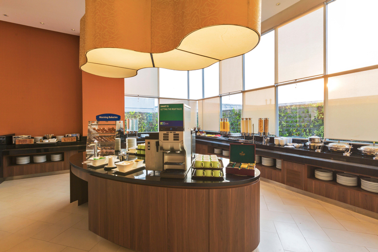 Food & Drinks 5, Holiday Inn Express Jakarta Pluit Citygate, North Jakarta