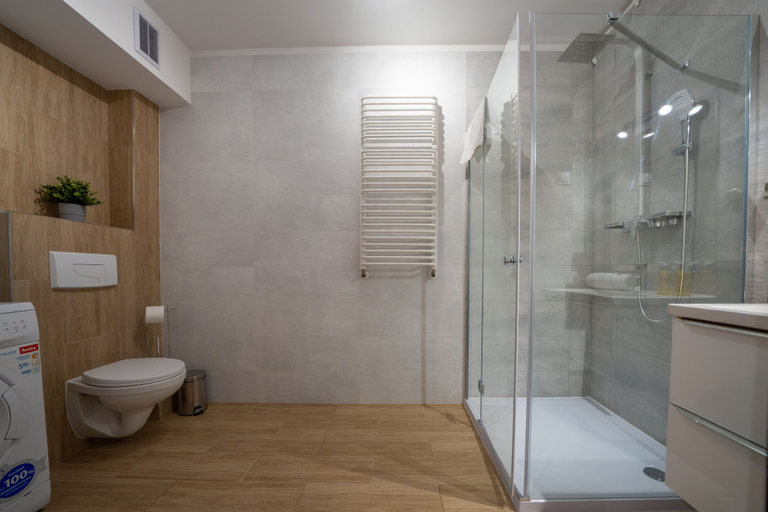 Bathroom 3, RentPlanet - Apartamenty Grabskiego, Jelenia Góra