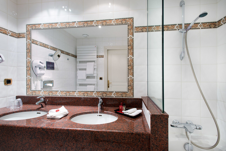 Bathroom 3, Hôtel Restaurant La Matelote, Pas-de-Calais