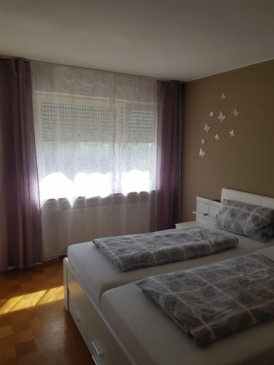 Bedroom 2, 2 Ferienwohnungen in Schweinfurt, Schweinfurt