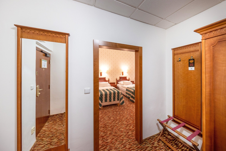 Bedroom 2, Hotel Meteor Plaza Prague, Praha 1