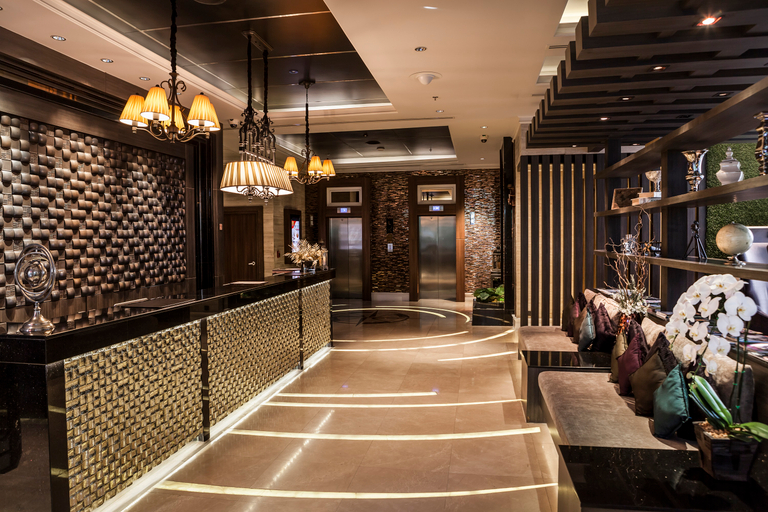 Public Area 4, Montraj Continent Sukhumvit Bangkok, Wattana