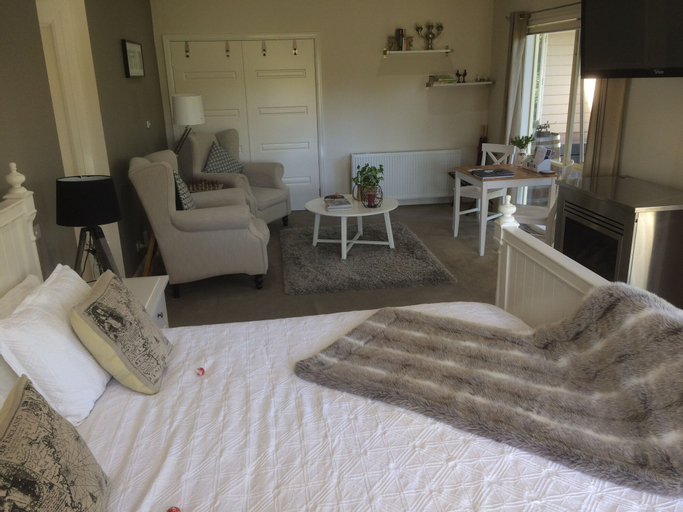 Bedroom 18