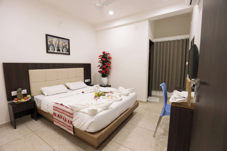 Bedroom 3, Leena Resort, Narmada