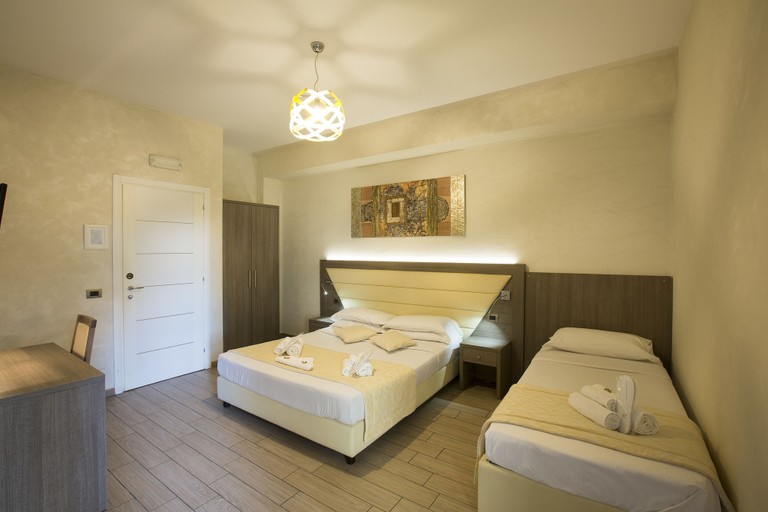 Bedroom 4, Relais Tiburtina, Rome
