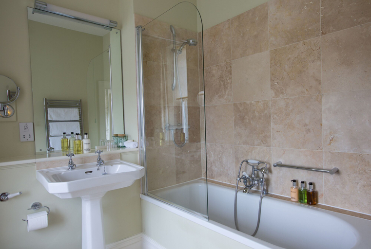 Bathroom 4, Overtown Manor, Swindon