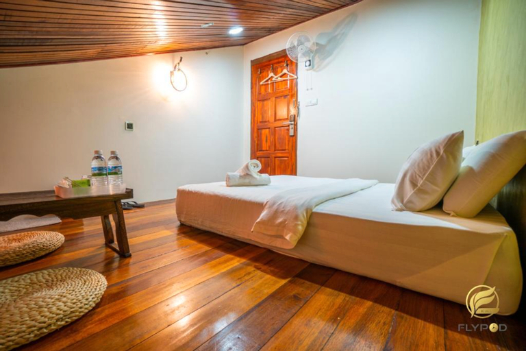 Flypod Kinabalu MT Lodge - Tap to explore photos