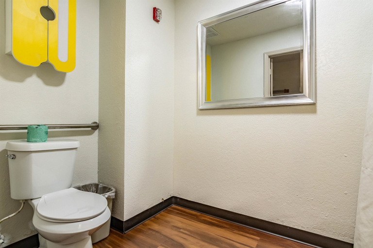 Bathroom 5, Extended Stay, Escambia