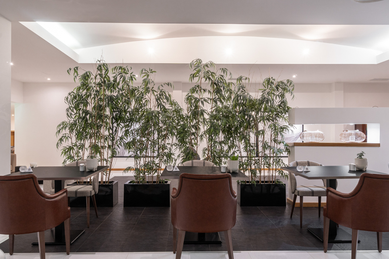 Food & Drinks 4, Vila Valverde Design & Country, Lagos