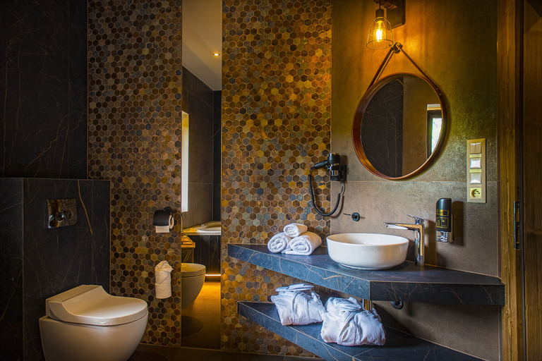 Bathroom 5, Grand Hotel Bachledka Strachan, Poprad