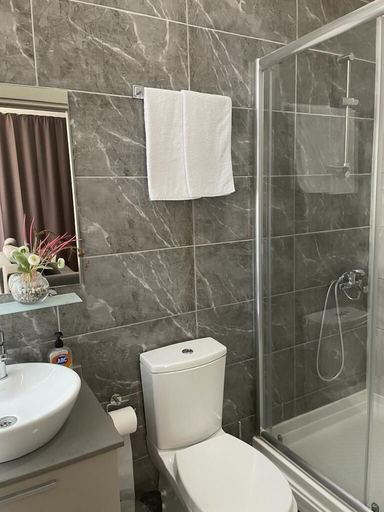 Bathroom 3, Alya Rooms