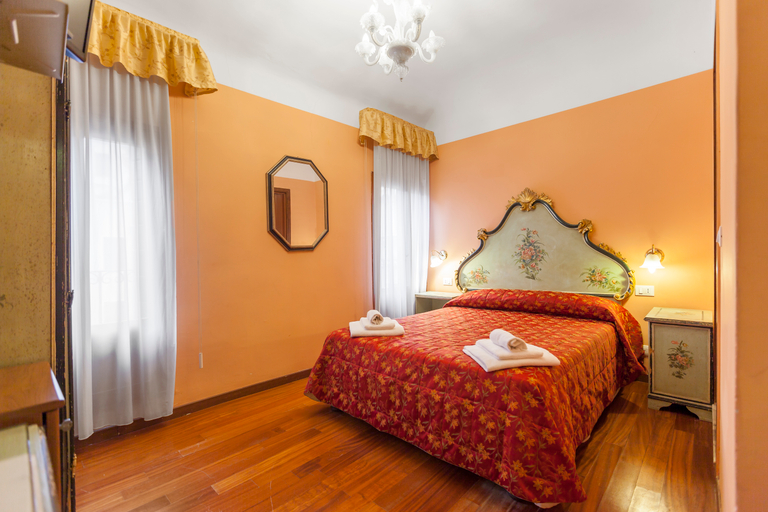 Bedroom 3, Hotel Malibran, Venezia
