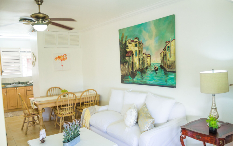 Others 5, Kingston Luxury Condo Apartment