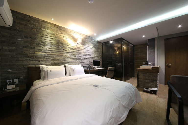 Bedroom 4, Avenue Hotel, Jeonju