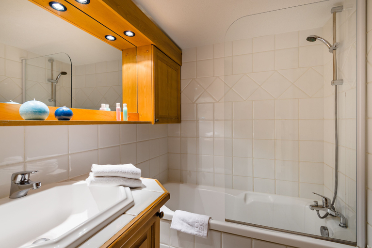 Bathroom, Residence  Le Cristal d'Argentière, Haute-Savoie