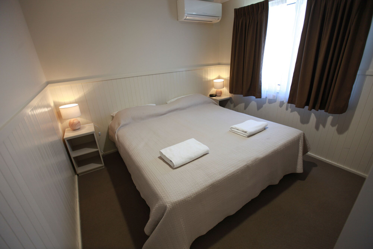 Bedroom 3, Bulli Beach Tourist Park, Wollongong - Inner