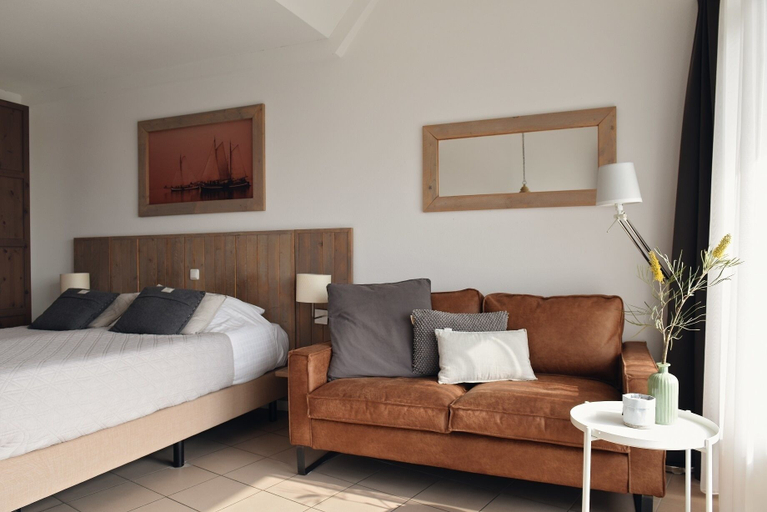 Bedroom 3, De Duynsuites, Zijpe