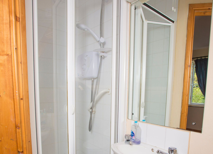 Bathroom 3, Brittas Bay Holiday Village