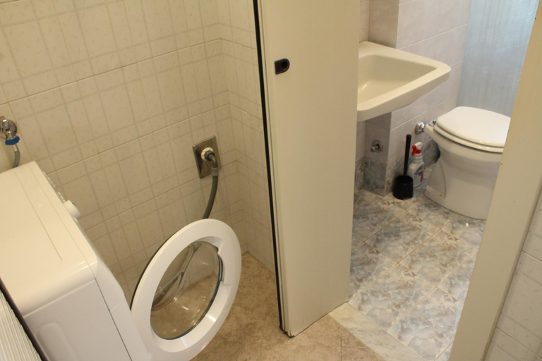 Bathroom 4, Casa Pamphili Tourist Accommodation Apartment, Roma