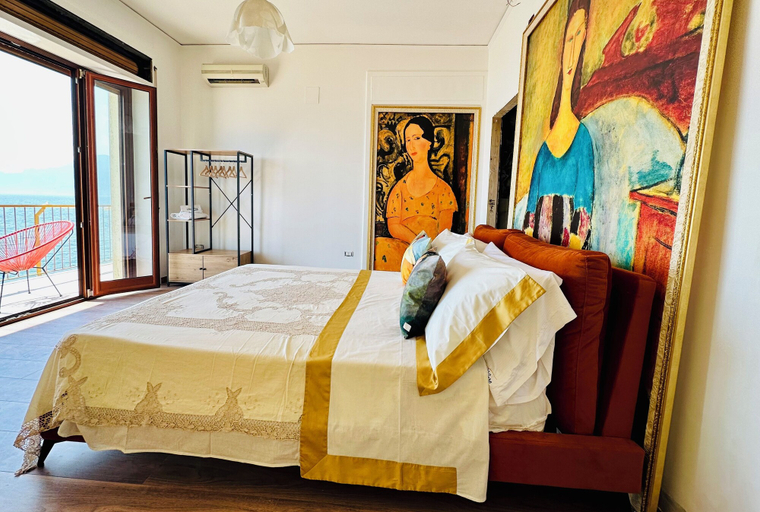 Bedroom 2, BluMare ArtHouse, Salerno