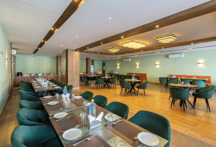 Food & Drinks, Hotel Arihant By DLS Hotels, Dehradun