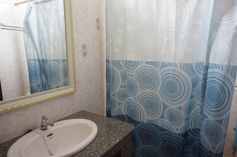 Bathroom 4, Metro Residence, Muang Surin