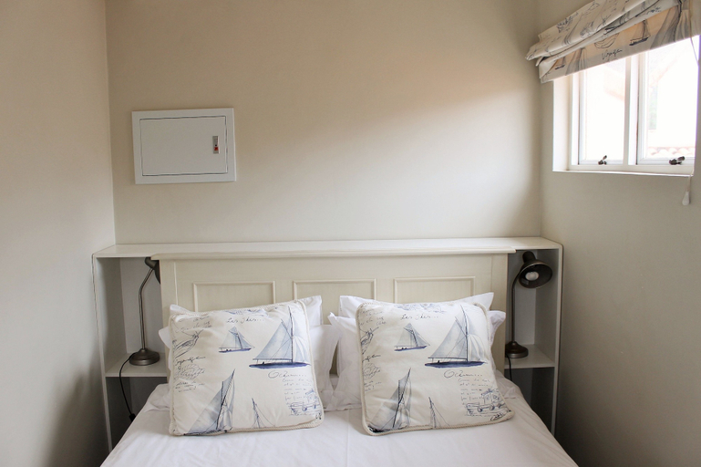 Bedroom 3, Beau Rivage Studio 112, Eden