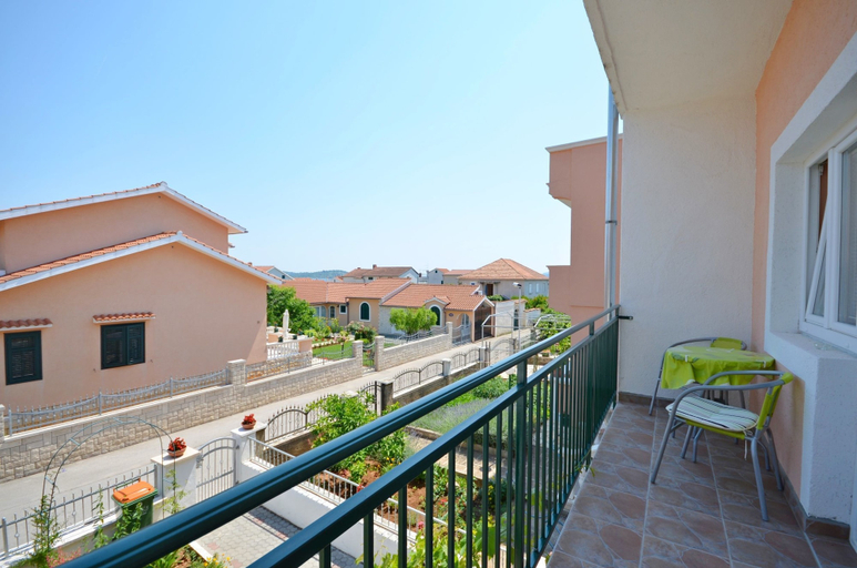 Others 5, Apartments and Room Zinka, Vodice