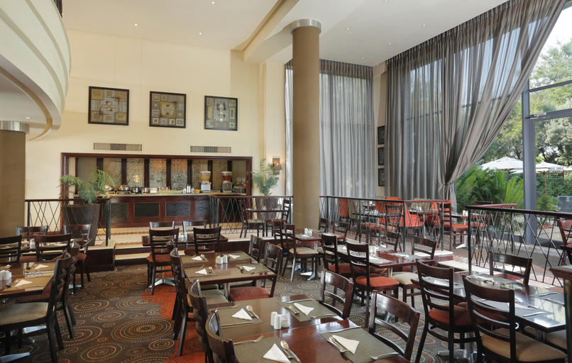 Food & Drinks 5, Stayeasy Rustenburg, Bojanala