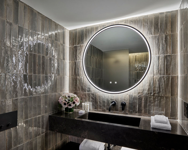 Bathroom 14