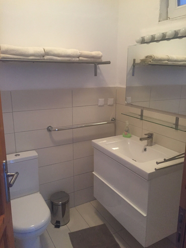Bathroom 3, Bungalow Musuri, Crete