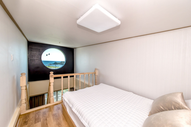 Bedroom 2, Wind Direction Village, Seogwipo