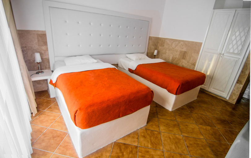 Bedroom 3, Pine Bay