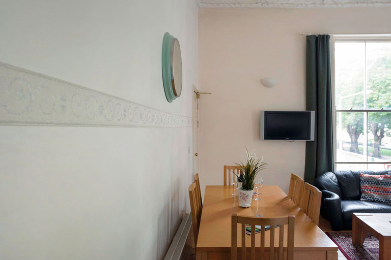 Others 5, Metrostays - O'Connell Street 84-1, Dublin